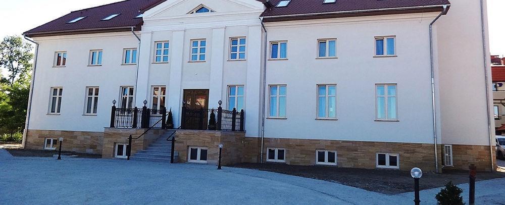 Orient Palace Bielany Wrocławskie エクステリア 写真